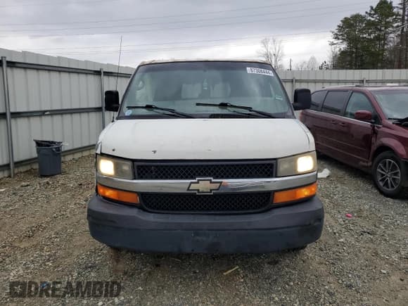 ✅ 2008 Chevrolet Express Passenger • VIN: 1GAHG39K081124644 • Lot: 87308444. Listed on Copart with 272,697 mi. Free auction sales archive from the USA and detailed vehicle history report at DreamBid. Image 5.