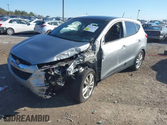 ✅ 2012 Hyundai Tucson Limited • VIN: KM8JUCAC7CU372821 • Лот: 43421774. Размещён на IAAI с пробегом 177 984 миль миль. Получите бесплатный доступ к архиву аукционных продаж из США и посмотрите подробный отчёт об истории автомобиля на DreamBid. Изображение 2.