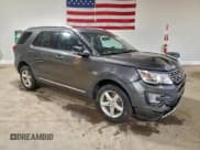 ✅ 2017 Ford Explorer XLT • VIN: 1FM5K8DH2HGC82221 • Lot: 95272105. Wystawiony na Copart z przebiegiem 133 748 mil. Bezpłatny archiwum sprzedaży aukcyjnych z USA i szczegółowy raport historii pojazdu na DreamBid. Zdjęcie 4.