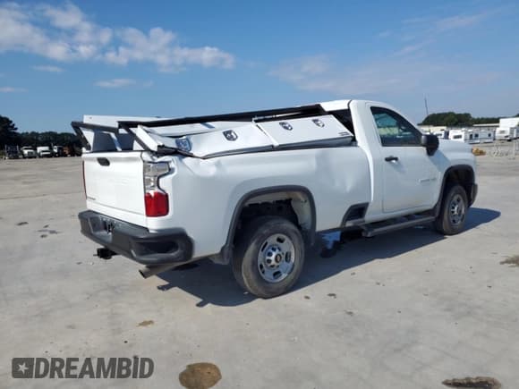 ✅ 2024 Chevrolet Silverado 2500HD Work Truck • VIN: 1GC0WLE72RF386145 • Лот: 63034505. Опубликован ранее на Copart с пробегом 15 090 миль. Бесплатный доступ к архиву аукционных продаж из США и подробный отчёт об истории автомобиля на DreamBid. Изображение 3.