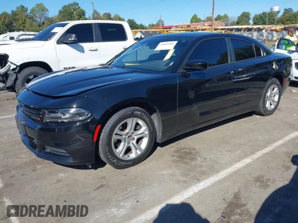 ✅ 2019 Dodge Charger SXT • VIN: 2C3CDXBG4KH720506 • Лот: 43403381. Опубликован ранее на IAAI с пробегом 110 392 миль. Бесплатный доступ к архиву аукционных продаж из США и подробный отчёт об истории автомобиля на DreamBid. Изображение 18.