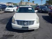 ✅ 2008 Cadillac DTS 1SC • VIN: 1G6KD57Y88U102613 • Лот: 42035850. Опубликован ранее на IAAI с пробегом 181 023 миль. Бесплатный доступ к архиву аукционных продаж из США и подробный отчёт об истории автомобиля на DreamBid. Изображение 6.