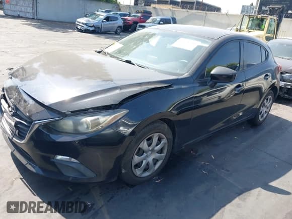 ✅ 2016 Mazda 3 i Sport • VIN: JM1BM1J70G1343782 • Лот: 42378216. Опубликован ранее на IAAI с пробегом 133 371 миль. Бесплатный доступ к архиву аукционных продаж из США и подробный отчёт об истории автомобиля на DreamBid. Изображение 2.