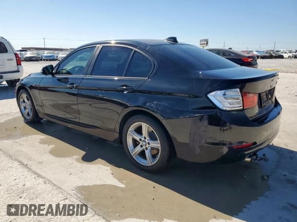 ✅ 2012 BMW 3 Series 328i • VIN: WBA3A5C58CF349758 • Lot: 90377155. Listed on Copart with 106,625 mi. Free auction sales archive from the USA and detailed vehicle history report at DreamBid. Image 2.