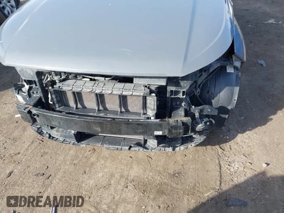 ✅ 2020 Hyundai Venue SEL • VIN: KMHRC8A30LU026001 • Lot: 41666075. Listed on IAAI with 73,025 mi. Free auction sales archive from the USA and detailed vehicle history report at DreamBid. Image 6.