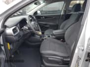 ✅ 2017 Kia Sorento LX • VIN: 5XYPG4A39HG250482 • Лот: 92989035. Опубликован ранее на Copart с пробегом 45 507 миль. Бесплатный доступ к архиву аукционных продаж из США и подробный отчёт об истории автомобиля на DreamBid. Изображение 7.