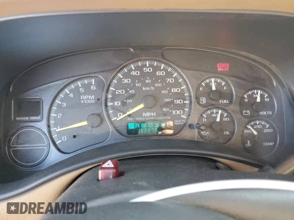 2000 Chevrolet Suburban LS с VIN 3GNEC16TXYG190988, выставлен на аукционе Copart как лот 80372284 с пробегом 152 279 миль миль и Списание • Salvage title. История ставок и продаж доступна на DreamBid. Изображение 9.