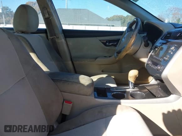 ✅ 2013 Nissan Altima SL • VIN: 1N4AL3AP4DC133847 • Lot: 43728114. Listed on IAAI with 277,885 mi. Free auction sales archive from the USA and detailed vehicle history report at DreamBid. Image 5.