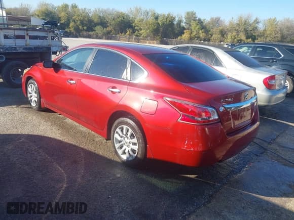 ✅ 2015 Nissan Altima S • VIN: 1N4AL3APXFN353808 • Лот: 43699393. Опубликован ранее на IAAI с пробегом 121 430 миль. Бесплатный доступ к архиву аукционных продаж из США и подробный отчёт об истории автомобиля на DreamBid. Изображение 3.