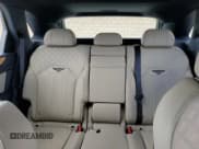 ✅ 2022 Bentley Bentayga V8 • VIN: SJAAM2ZV9NC016403 • Lot: 51584975. Listed on Copart with 4,462 mi. Free auction sales archive from the USA and detailed vehicle history report at DreamBid. Image 10.