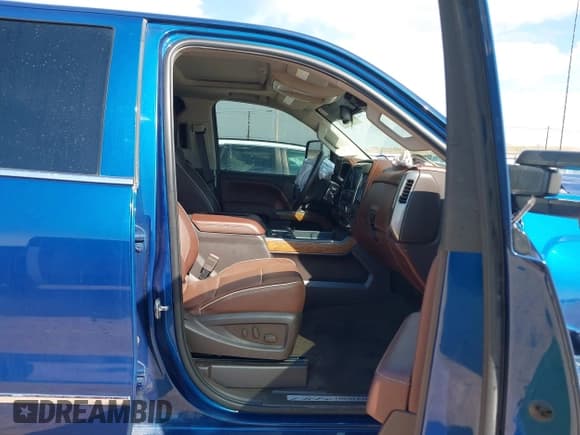 ✅ 2018 Chevrolet Silverado 2500HD High Country • VIN: 1GC1KXEY8JF277290 • Lot: 43465114. Listed on IAAI with 159,038 mi. Free auction sales archive from the USA and detailed vehicle history report at DreamBid. Image 5.