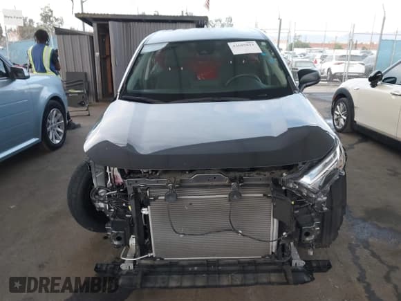 ✅ 2024 Toyota RAV4 LE • VIN: 2T3H1RFV4RW310099 • Lot: 43685811. Listed on IAAI with 8,754 mi. Free auction sales archive from the USA and detailed vehicle history report at DreamBid. Image 13.