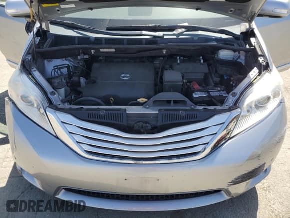 ✅ 2013 Toyota Sienna XLE • VIN: 5TDDK3DC2DS053531 • Лот: 54243695. Опубликован ранее на Copart с пробегом 110 000 миль. Бесплатный доступ к архиву аукционных продаж из США и подробный отчёт об истории автомобиля на DreamBid. Изображение 11.