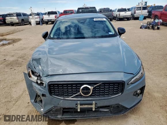✅ 2024 Volvo S60 Core Dark Theme • VIN: 7JRL12TK6RG296358 • Lot: 82053485. Listed on Copart with 43,569 mi. Free auction sales archive from the USA and detailed vehicle history report at DreamBid. Image 5.
