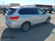 ✅ 2015 Nissan Pathfinder SV • VIN: 5N1AR2MN3FC673671 • Lot: 43863527. Wystawiony na IAAI z przebiegiem 113 786 mil. Bezpłatny archiwum sprzedaży aukcyjnych z USA i szczegółowy raport historii pojazdu na DreamBid. Zdjęcie 4.