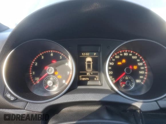 ✅ 2014 Volkswagen Golf GTI Wolfsburg Edition • VIN: WVWHD7AJXEW008893 • Lot: 93339125. Wystawiony na Copart z przebiegiem 118 979 mil. Bezpłatny archiwum sprzedaży aukcyjnych z USA i szczegółowy raport historii pojazdu na DreamBid. Zdjęcie 9.