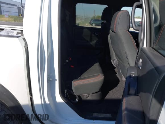 ✅ 2023 Nissan Frontier Pro-4X • VIN: 1N6ED1EKXPN662561 • Lot: 43432334. Listed on IAAI with 73,303 mi. Free auction sales archive from the USA and detailed vehicle history report at DreamBid. Image 8.