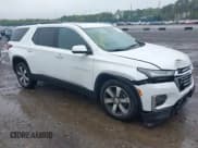 ✅ 2022 Chevrolet Traverse LT • VIN: 1GNEVHKW6NJ135807 • Lot: 42167651. Wystawiony na IAAI z przebiegiem 62 782 mil. Bezpłatny archiwum sprzedaży aukcyjnych z USA i szczegółowy raport historii pojazdu na DreamBid. Zdjęcie 1.