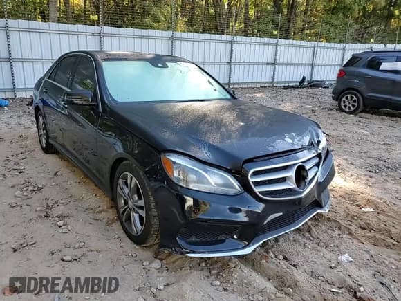 ✅ 2015 Mercedes-Benz E 350 Sport • VIN: WDDHF5KB2FB141300 • Лот: 82686855. Опубликован ранее на Copart с пробегом 74 037 миль. Бесплатный доступ к архиву аукционных продаж из США и подробный отчёт об истории автомобиля на DreamBid. Изображение 13.