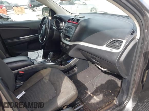 ✅ 2017 Dodge Journey SE • VIN: 3C4PDCAB9HT581954 • Лот: 43327927. Опубликован ранее на IAAI с пробегом 175 799 миль. Бесплатный доступ к архиву аукционных продаж из США и подробный отчёт об истории автомобиля на DreamBid. Изображение 5.