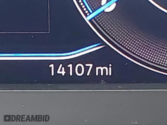 ✅ 2023 Volkswagen Arteon SEL R-Line • VIN: WVWSR7AN2PE015288 • Лот: 42731619. Опубликован ранее на IAAI с пробегом 14 107 миль. Бесплатный доступ к архиву аукционных продаж из США и подробный отчёт об истории автомобиля на DreamBid. Изображение 16.