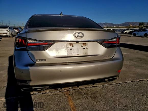 ✅ 2017 Lexus GS 350 F Sport • VIN: JTHBZ1BL3HA010425 • Лот: 95221155. Опубликован ранее на Copart с пробегом 166 809 миль. Бесплатный доступ к архиву аукционных продаж из США и подробный отчёт об истории автомобиля на DreamBid. Изображение 6.