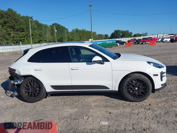 ✅ 2021 Porsche Macan • VIN: WP1AA2A59MLB08627 • Lot: 43028594. Wystawiony na IAAI z przebiegiem 30 803 mil. Bezpłatny archiwum sprzedaży aukcyjnych z USA i szczegółowy raport historii pojazdu na DreamBid. Zdjęcie 13.