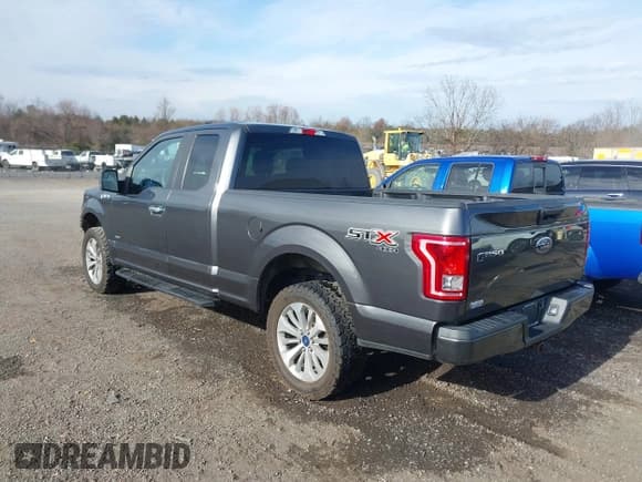✅ 2017 Ford F-150 XLT • VIN: 1FTEX1EP8HFC00808 • Lot: 43708835. Listed on IAAI with 145,735 mi. Free auction sales archive from the USA and detailed vehicle history report at DreamBid. Image 3.