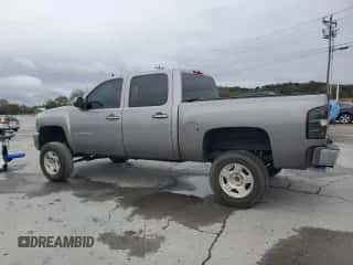 2013 Chevrolet Silverado 1500 LT z VIN 3GCPKSE79DG341506, wystawiony jako Copart lot #82595705 z przebiegiem 172 983 mil mil oraz Szkoda całkowita • Salvage title. Historia ofert i sprzedaży dostępna na DreamBid. Obrazek 2.
