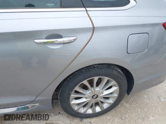 ✅ 2015 Hyundai Sonata Limited • VIN: 5NPE34AF9FH088338 • Лот: 42035838. Опубликован ранее на IAAI с пробегом 32 894 миль. Бесплатный доступ к архиву аукционных продаж из США и подробный отчёт об истории автомобиля на DreamBid. Изображение 6.