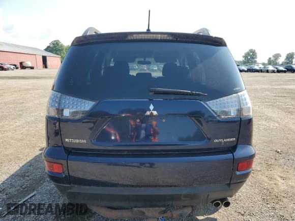 ✅ 2010 Mitsubishi Outlander LS • VIN: JA4JT3AX7AZ603656 • Lot: 67253365. Listed on Copart with 252,769 mi. Free auction sales archive from the USA and detailed vehicle history report at DreamBid. Image 6.