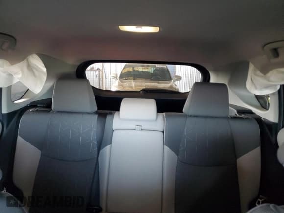 ✅ 2022 Toyota RAV4 XLE • VIN: 2T3P1RFV6NW312992 • Lot: 84037215. Wystawiony na Copart z przebiegiem 38 374 mil. Bezpłatny archiwum sprzedaży aukcyjnych z USA i szczegółowy raport historii pojazdu na DreamBid. Zdjęcie 10.