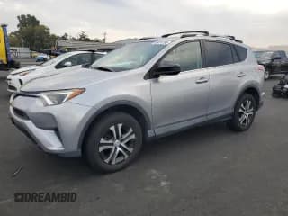 ✅ 2017 Toyota RAV4 LE • VIN: 2T3ZFREV4HW342945 • Lot: 85431185. Wystawiony na Copart z przebiegiem 104 769 mil. Bezpłatny archiwum sprzedaży aukcyjnych z USA i szczegółowy raport historii pojazdu na DreamBid. Zdjęcie 1.