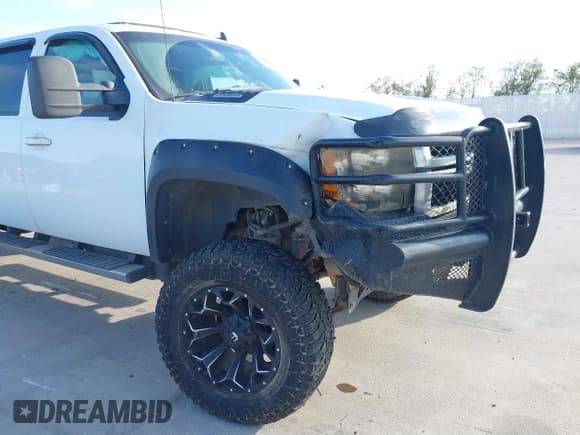 ✅ 2014 Chevrolet Silverado 2500HD LTZ • VIN: 1GC1KYE87EF141079 • Лот: 41070591. Опубликован ранее на IAAI с пробегом 239 187 миль. Бесплатный доступ к архиву аукционных продаж из США и подробный отчёт об истории автомобиля на DreamBid. Изображение 6.