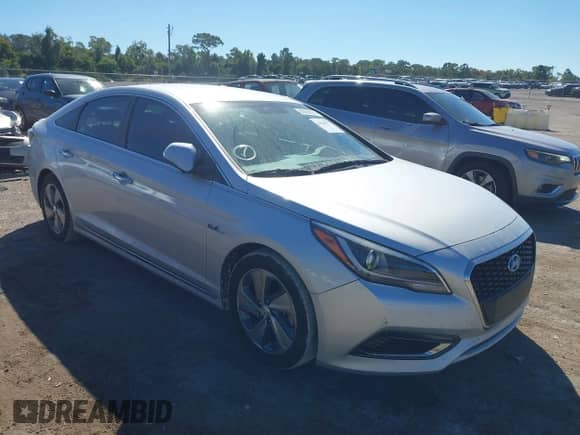 2016 Hyundai Sonata Limited z VIN KMHE34L1XGA028610, wystawiony jako IAAI lot #43464977 z przebiegiem 118 891 mil mil oraz . Historia ofert i sprzedaży dostępna na DreamBid. Obrazek 1.