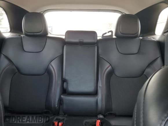 ✅ 2020 Jeep Cherokee Trailhawk Elite • VIN: 1C4PJMBN1LD534178 • Лот: 68252364. Опубликован ранее на Copart с пробегом 85 946 миль. Бесплатный доступ к архиву аукционных продаж из США и подробный отчёт об истории автомобиля на DreamBid. Изображение 10.