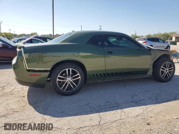 ✅ 2019 Dodge Challenger SXT • VIN: 2C3CDZGG3KH690385 • Lot: 69512284. Wystawiony na Copart z przebiegiem 63 994 mil. Bezpłatny archiwum sprzedaży aukcyjnych z USA i szczegółowy raport historii pojazdu na DreamBid. Zdjęcie 3.