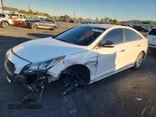 ✅ 2017 Hyundai Sonata SE • VIN: KMHE24L11HA059555 • Лот: 90879685. Опубликован ранее на Copart с пробегом 81 441 миль. Бесплатный доступ к архиву аукционных продаж из США и подробный отчёт об истории автомобиля на DreamBid. Изображение 1.