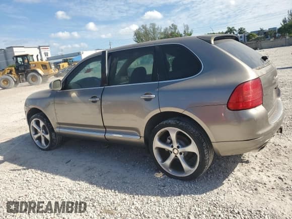 ✅ 2006 Porsche Cayenne S • VIN: WP1AB29P66LA61336 • Lot: 90757955. Listed on Copart with 161,818 mi. Free auction sales archive from the USA and detailed vehicle history report at DreamBid. Image 2.