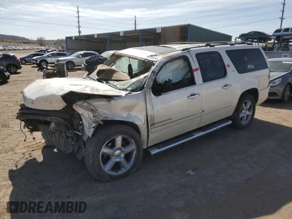 ✅ 2012 Chevrolet Suburban LTZ • VIN: 1GNSKKE71CR283133 • Lot: 49950594. Wystawiony na Copart z przebiegiem Nie podano. Bezpłatny archiwum sprzedaży aukcyjnych z USA i szczegółowy raport historii pojazdu na DreamBid. Zdjęcie 1.