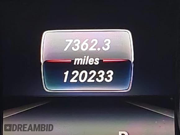 ✅ 2016 Mercedes-Benz GLA 250 • VIN: WDCTG4GB7GJ245853 • Лот: 43803451. Опубликован ранее на IAAI с пробегом 120 233 миль. Бесплатный доступ к архиву аукционных продаж из США и подробный отчёт об истории автомобиля на DreamBid. Изображение 15.