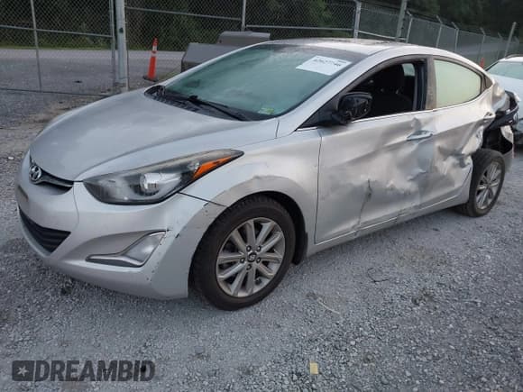 ✅ 2015 Hyundai Elantra SE • VIN: 5NPDH4AE1FH595111 • Lot: 42627746. Listed on IAAI with 119,690 mi. Free auction sales archive from the USA and detailed vehicle history report at DreamBid. Image 21.