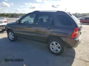 ✅ 2007 Kia Sportage EX • VIN: KNDJE723277444939 • Lot: 71031215. Listed on Copart with 188,006 mi. Free auction sales archive from the USA and detailed vehicle history report at DreamBid. Image 2.