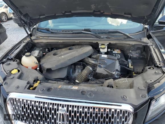 ✅ 2019 Lincoln MKC Standard • VIN: 5LMCJ1C98KUL47753 • Лот: 81857435. Опубликован ранее на Copart с пробегом Не указан. Бесплатный доступ к архиву аукционных продаж из США и подробный отчёт об истории автомобиля на DreamBid. Изображение 12.