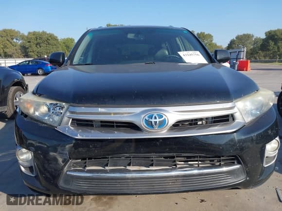 ✅ 2013 Toyota Highlander Limited • VIN: JTEDC3EH9D2017538 • Lot: 43245756. Wystawiony na IAAI z przebiegiem 188 658 mil. Bezpłatny archiwum sprzedaży aukcyjnych z USA i szczegółowy raport historii pojazdu na DreamBid. Zdjęcie 6.