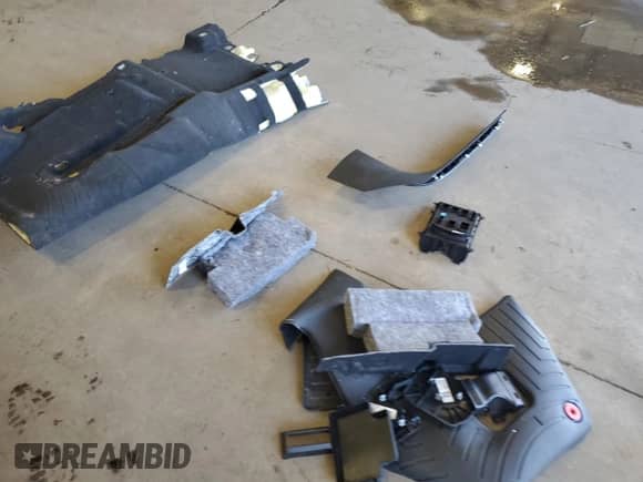 2021 Jeep Grand Cherokee Limited с VIN 1C4RJKBG8M8172780, выставлен на аукционе Copart как лот 67610715 с пробегом Не указан миль и Списание • Salvage title. История ставок и продаж доступна на DreamBid. Изображение 12.