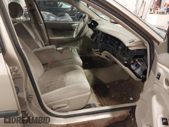 ✅ 2004 Chevrolet Impala • VIN: 2G1WF52E949372827 • Lot: 43846697. Listed on IAAI with 311,836 mi. Free auction sales archive from the USA and detailed vehicle history report at DreamBid. Image 5.