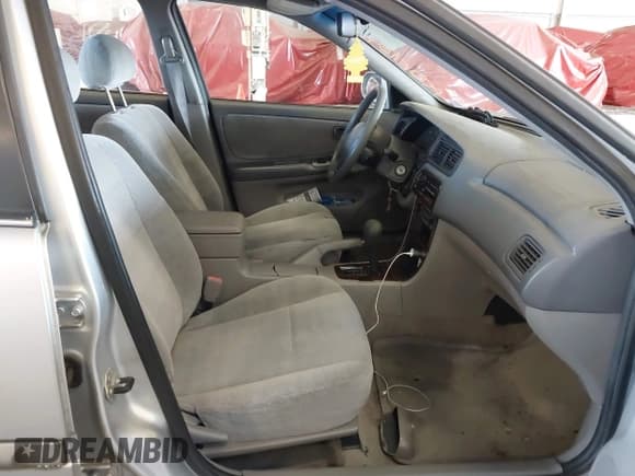 ✅ 2001 Nissan Altima GXE • VIN: 1N4DL01D71C235723 • Lot: 42711721. Listed on IAAI with 84,111 mi. Free auction sales archive from the USA and detailed vehicle history report at DreamBid. Image 5.