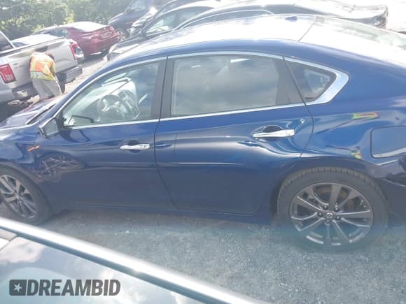 ✅ 2018 Nissan Altima SR • VIN: 1N4AL3AP3JC256969 • Lot: 42534965. Listed on IAAI with 263,298 mi. Free auction sales archive from the USA and detailed vehicle history report at DreamBid. Image 14.