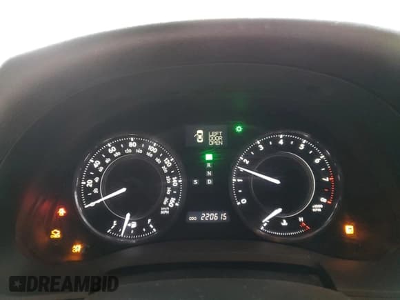 ✅ 2010 Lexus IS 250 C • VIN: JTHFF2C2XA2500916 • Лот: 48079715. Опубликован ранее на Copart с пробегом 220 615 миль. Бесплатный доступ к архиву аукционных продаж из США и подробный отчёт об истории автомобиля на DreamBid. Изображение 9.